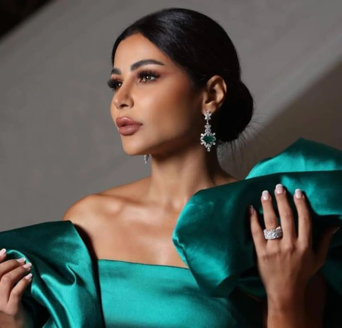 مهيرة عبد العزيز بمجوهرات ثمينة من داماس Damas 