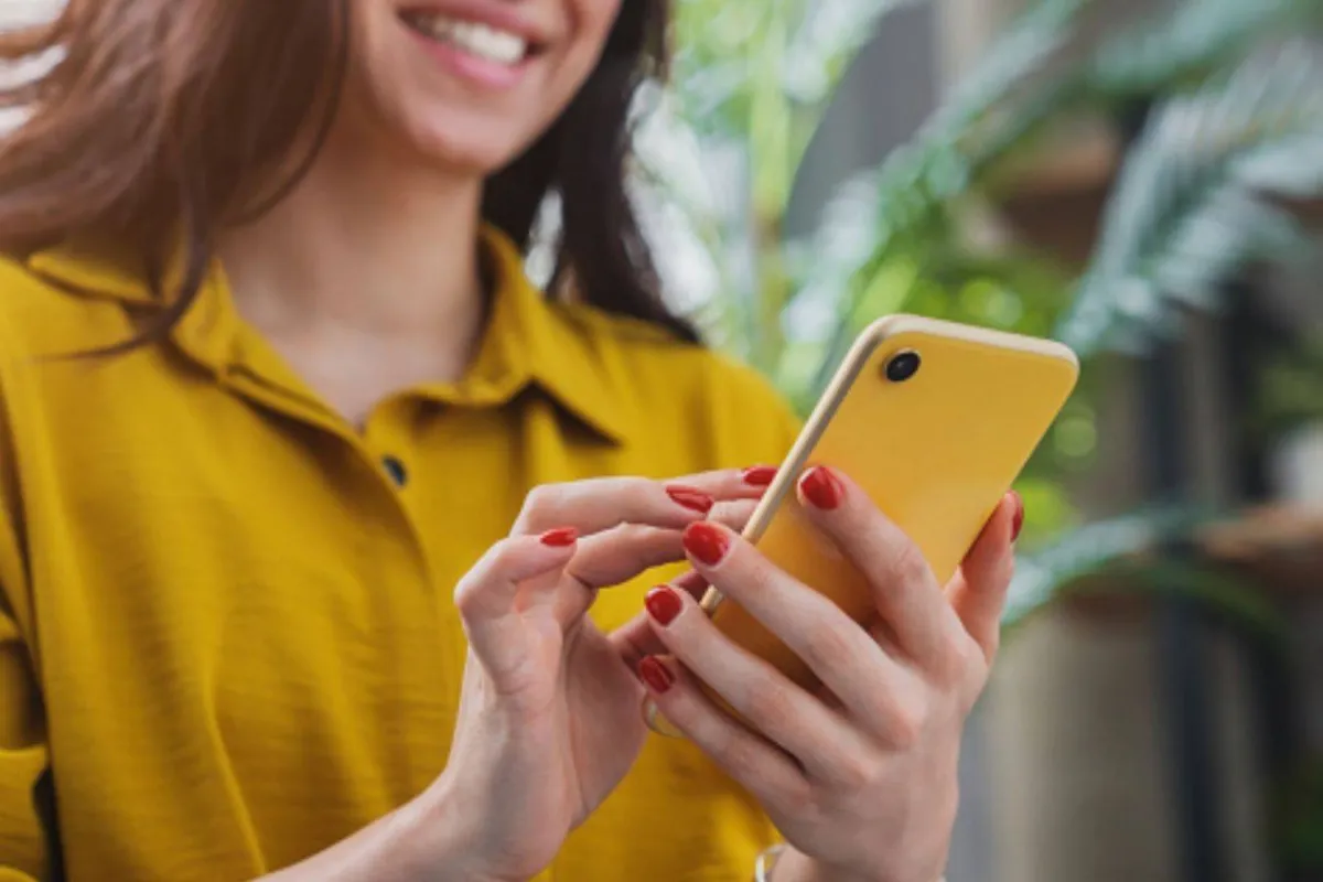 التواصل مع الخطيب بالهاتف