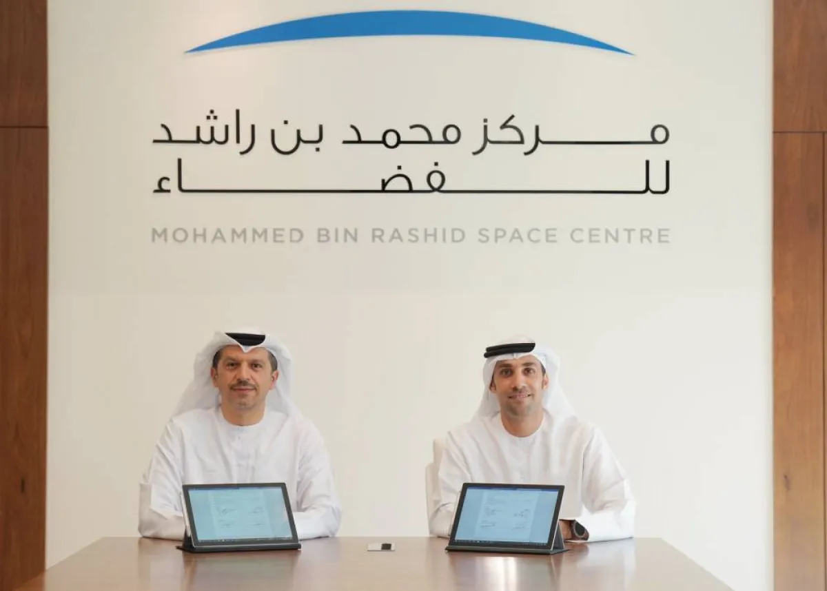توقيع مذكرة تفاهم بين مركز محمد بن راشد للفضاء وجامعة خليفة للعلوم والتكنولوجيا - الصورة من حساب المركز على تويتر