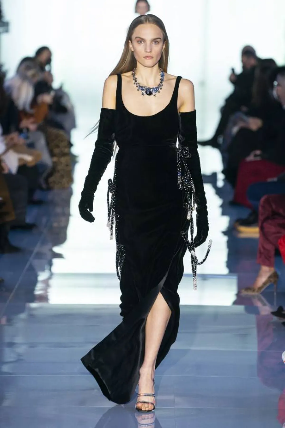 إطلالات مخملية لاستقبال العام الجديد