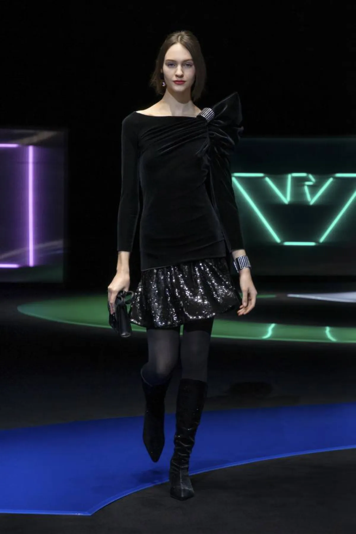 فساتين قصيرة لسهرات العام الجديد