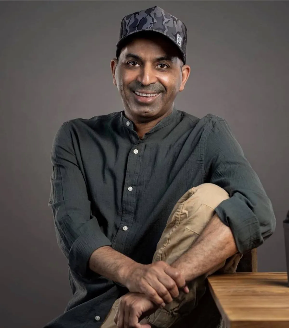 الفنان طارق العلي