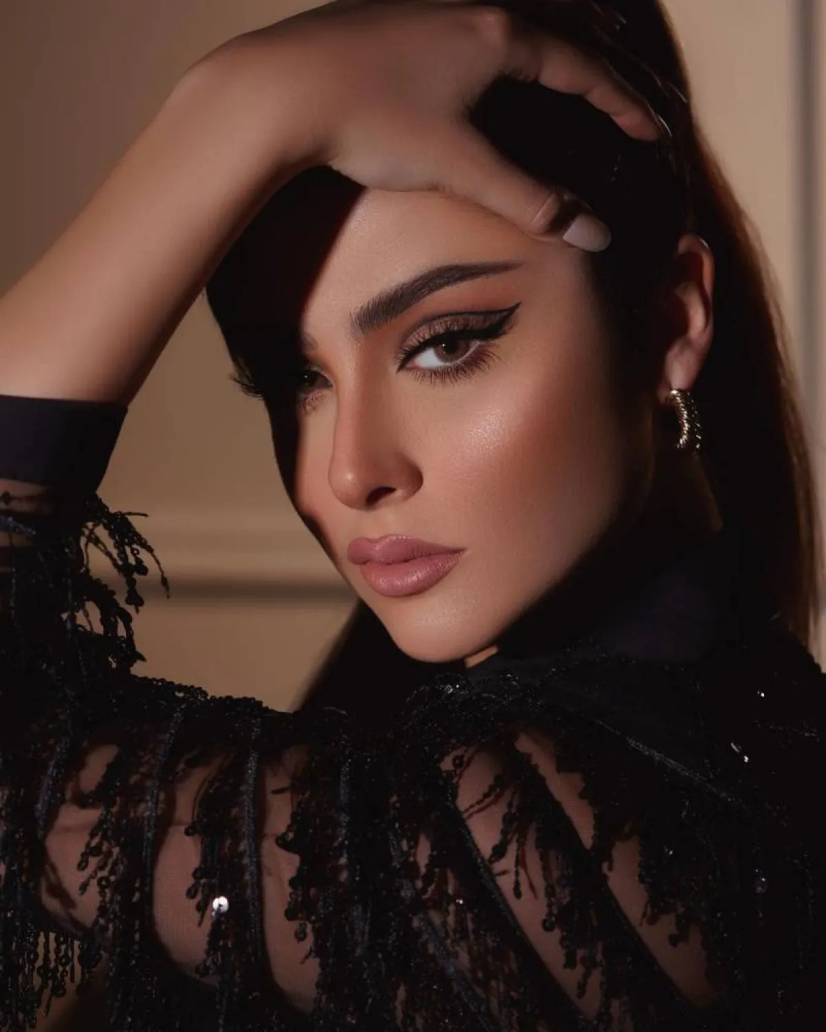 مكياج عيون سعودي غرافيكي