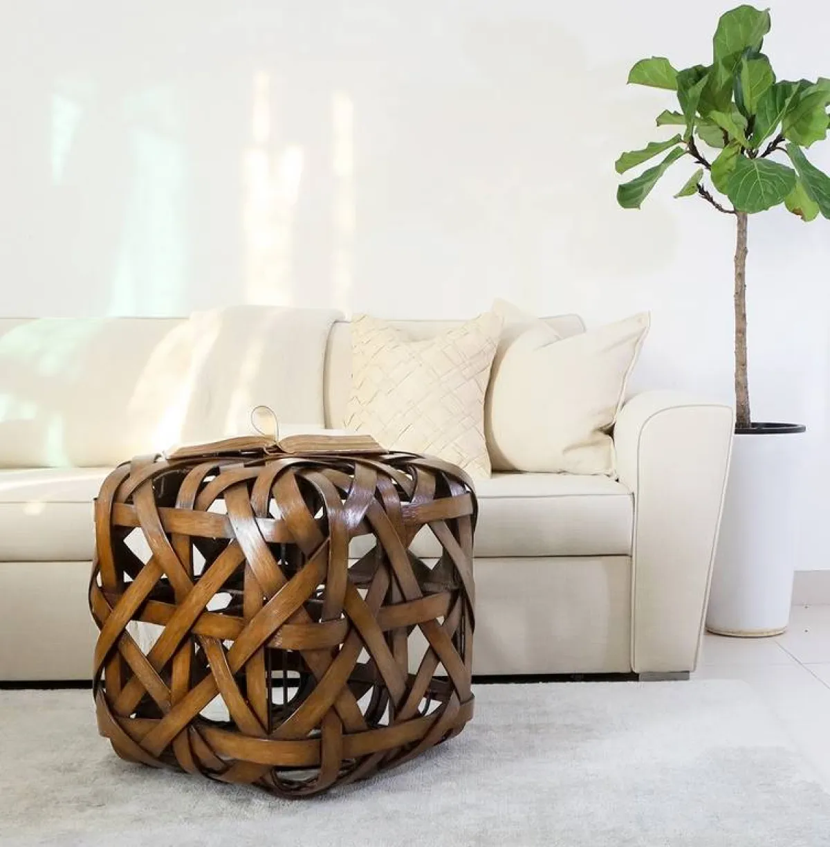 "بوف" مصنوع يدويًّا من الخيزران