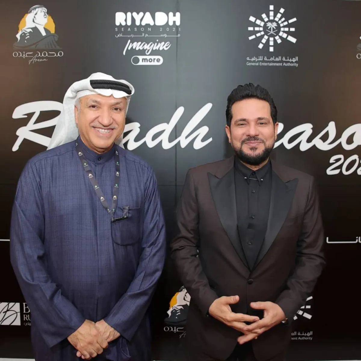 حاتم العراقي وسالم الهندي في كواليس ليلة دجلة والفرات - الصورةمن حساب روتانا لايف على تويتر