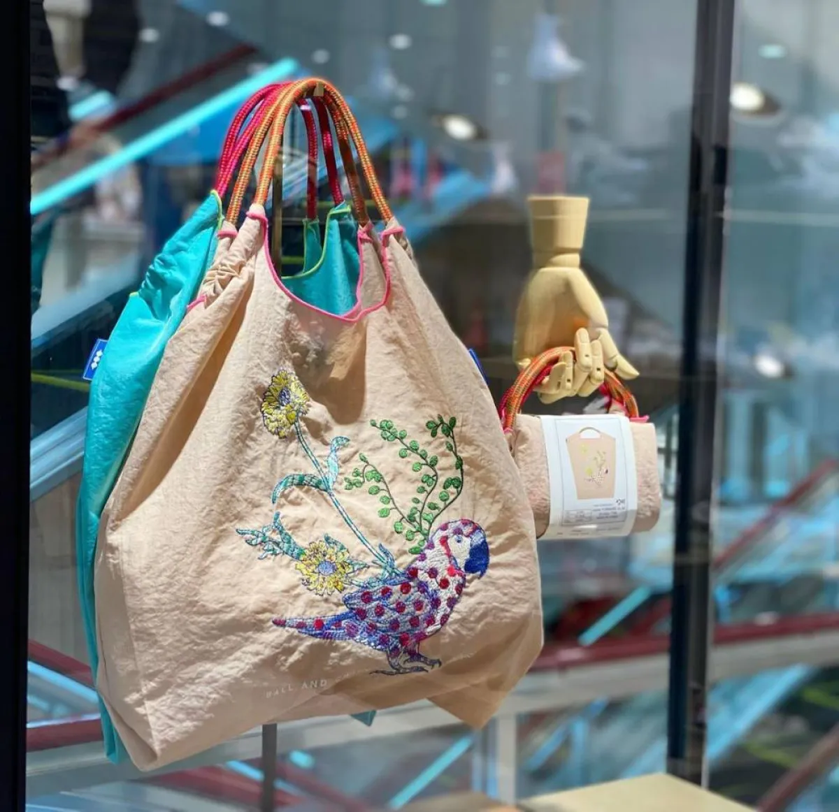 أعمال ماي كوهارا 