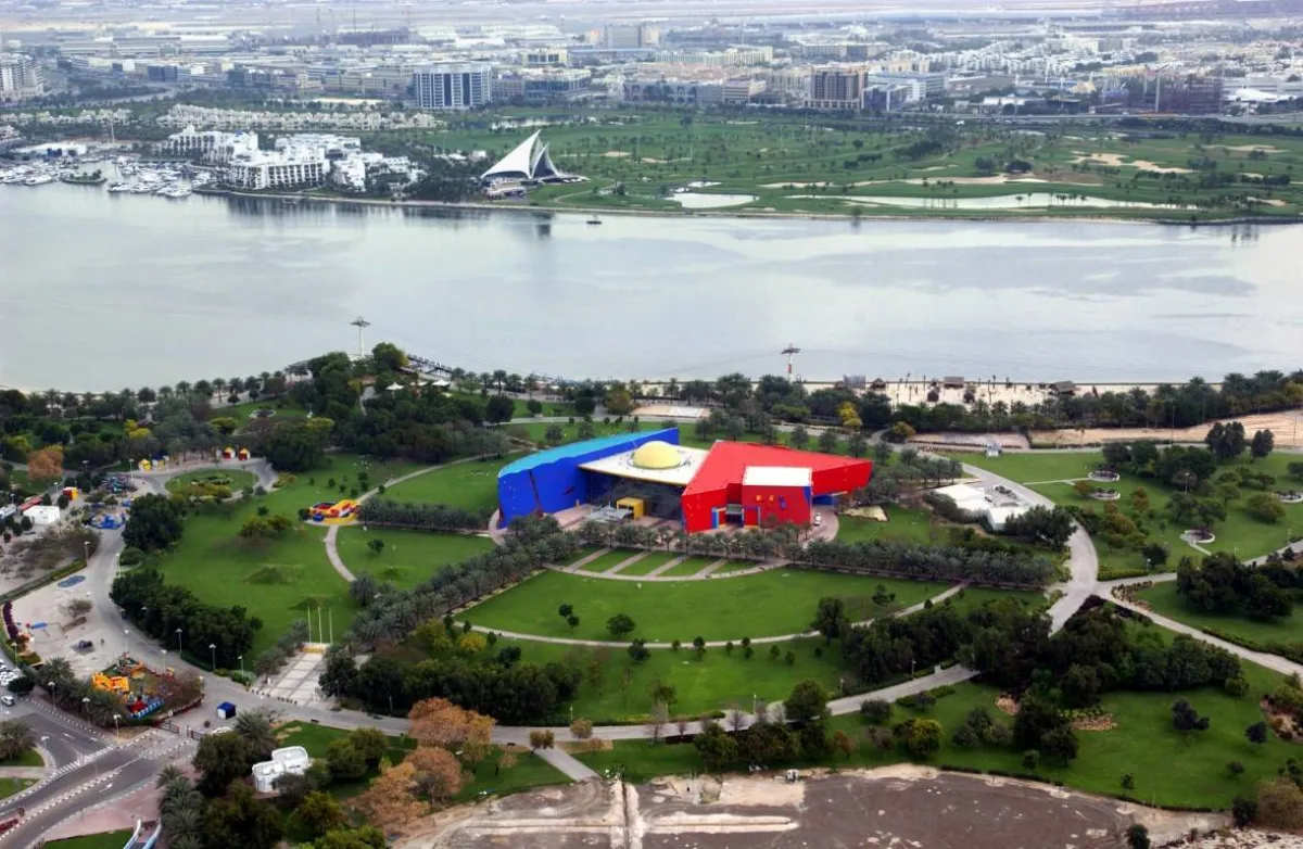 تنتشر في دبي 191 حديقة عامة. الصورة من "وام"