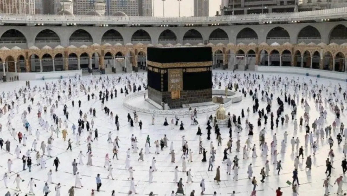  الدخول لأداء العمرة يكون بموجب التصريح حسب الوقت المحدد