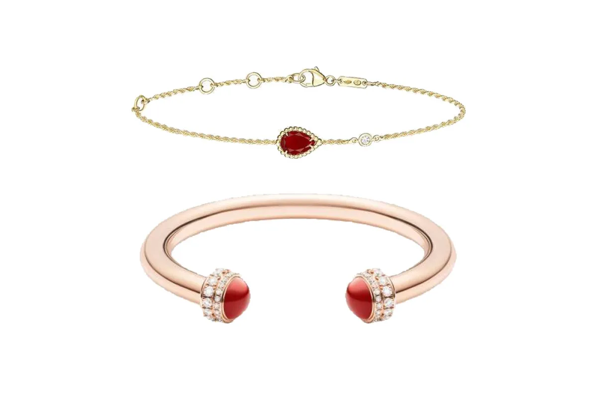 أساور مرصعة بحجر العقيق لإطلالات الشتاء