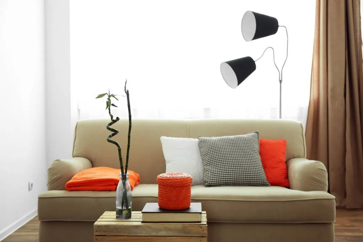 أثاث الصالون الضيّق