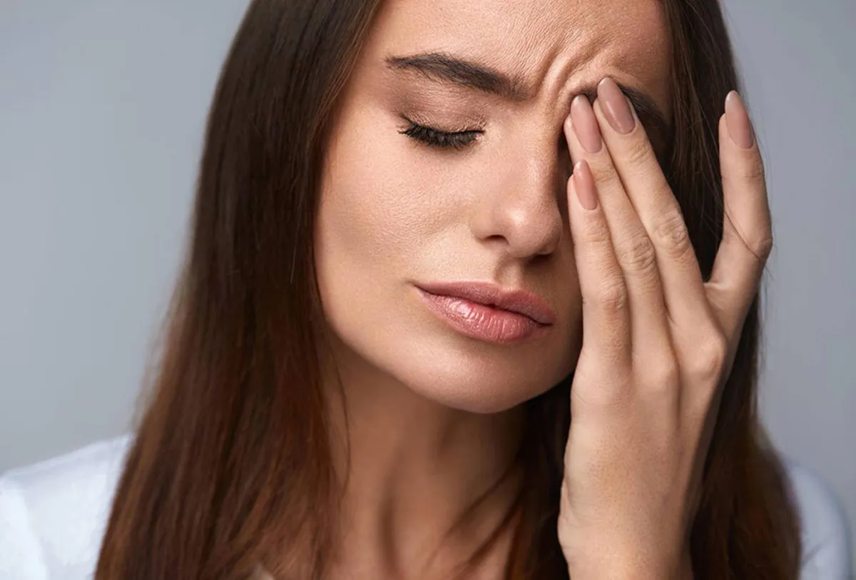 صورة لحامل تعاني من جفاف العين