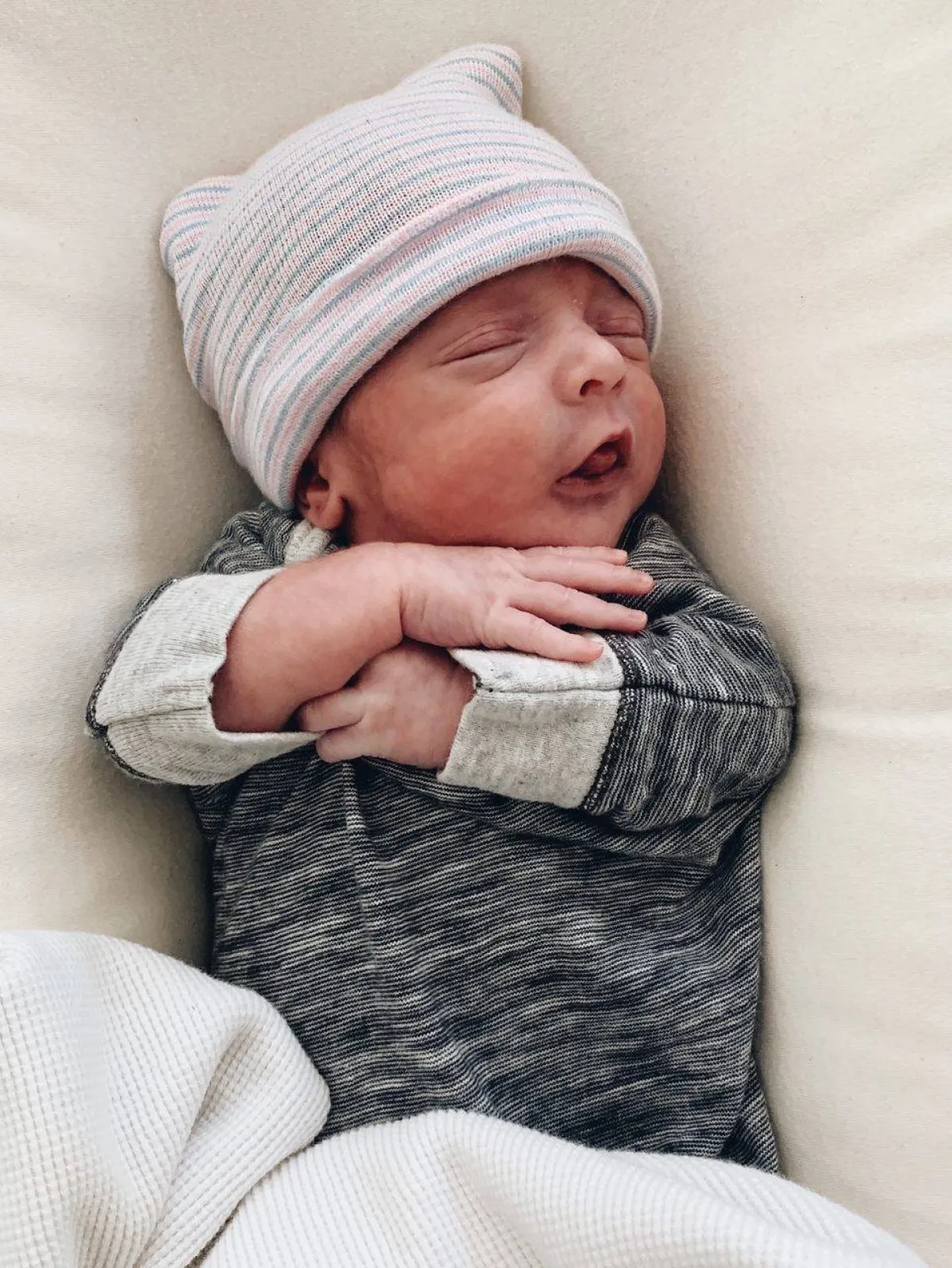 صورة لغطاء الرأس