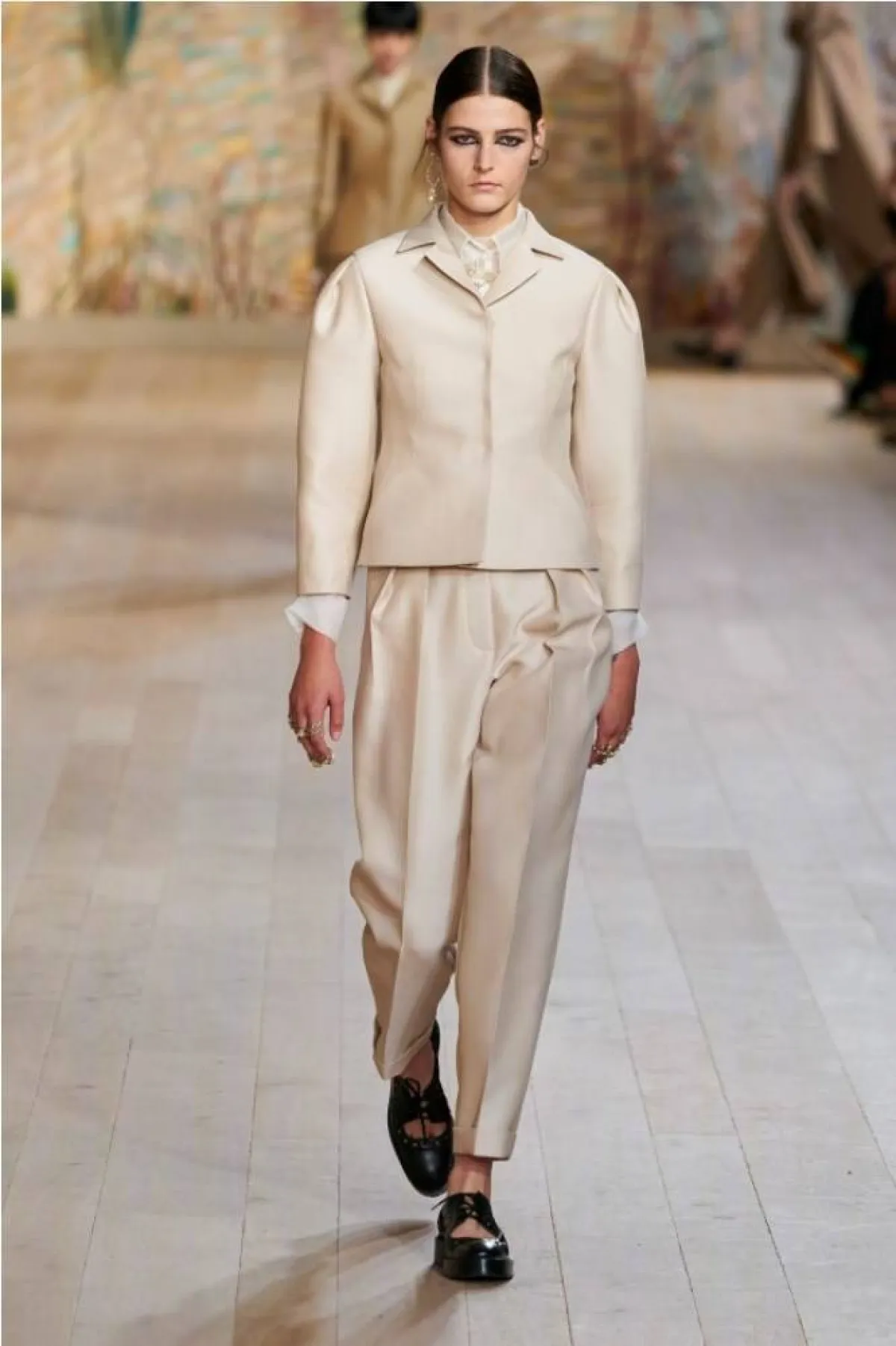 إختاري أجمل البدلبات من كريستيان ديور  Christian  Dior