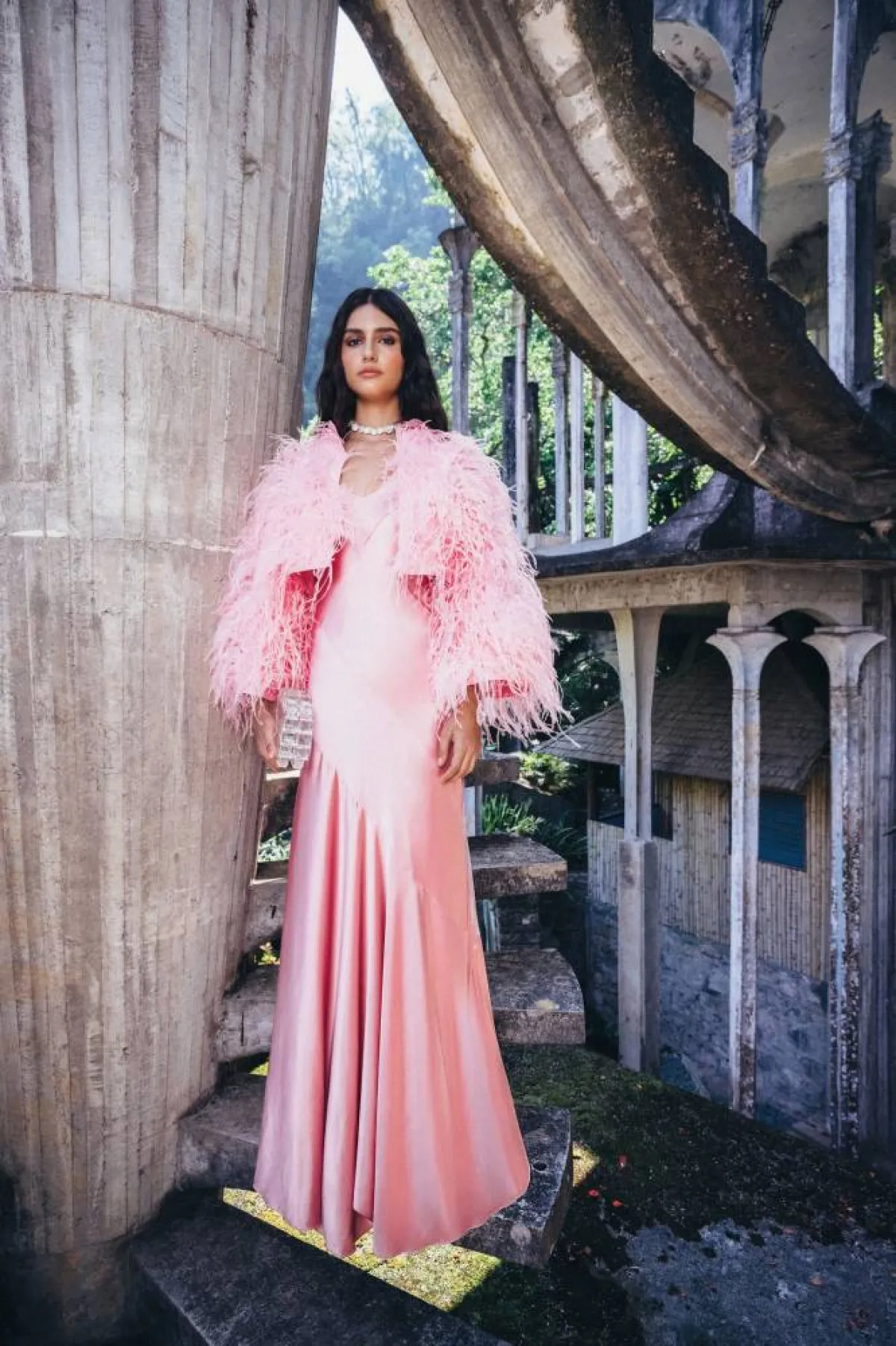 موديلات فساتين سهرة بالريش