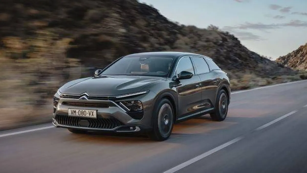  أبرز السيارات الجديدة عام 2022