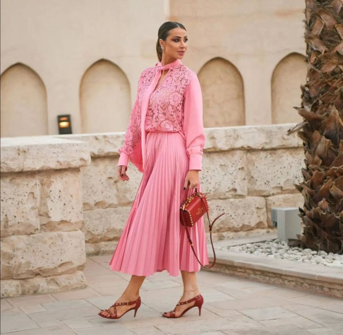 اجمل اطلالات الفنانات في الملابس الرسمية لعام 2021