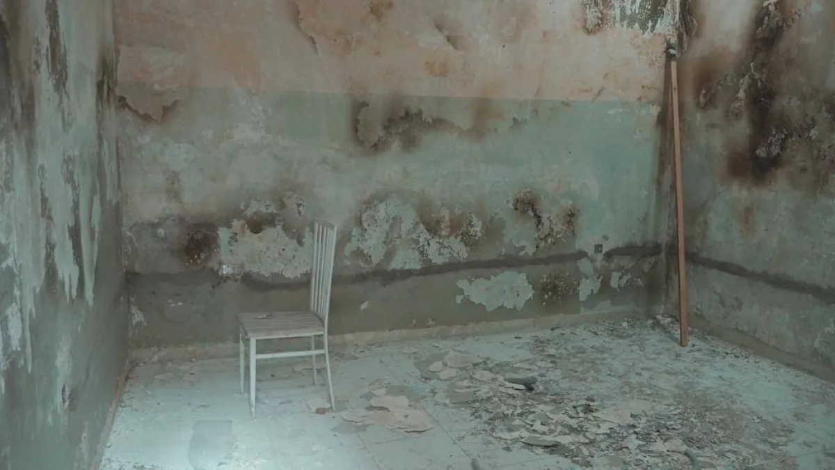 المنازل قبل الترميم