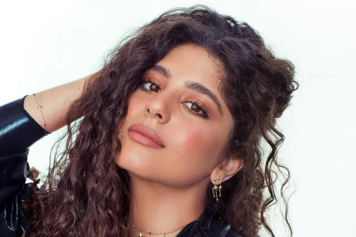 تسريحات شعر شبابية من مايان السيد