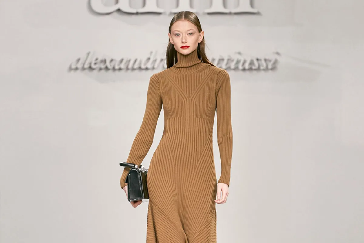 موديلات فساتين من خريف وشتاء 2021-2022 من آمي ألكسناندر ماتتيوسي  Ami Alexandre Mattiussi