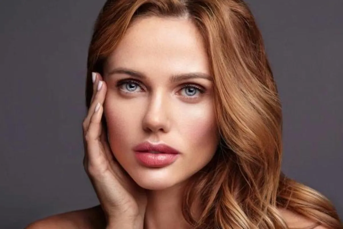 أفضل أنواع رذاذ تثبيت المكياج لخريف 2021