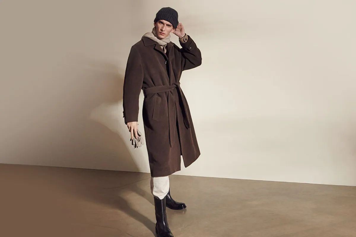 جزمة بساق عالية مع بنطلون قماشي من بريوني Brioni