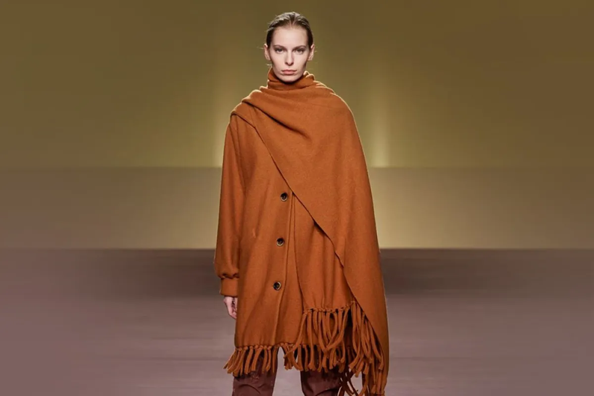 إختاري الجاكيت المزيّن بشراشيب من بودابست كوللكشن Budapest Collection