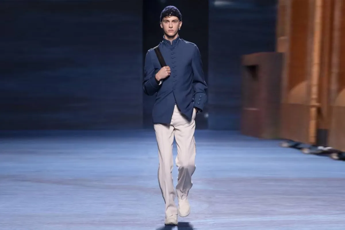 البدلة الأنيقة من مجموعات خريف وشتاء 2021-2022