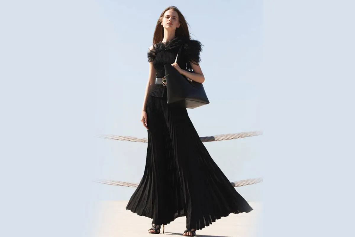 موديلات فساتين سهرة بالريش