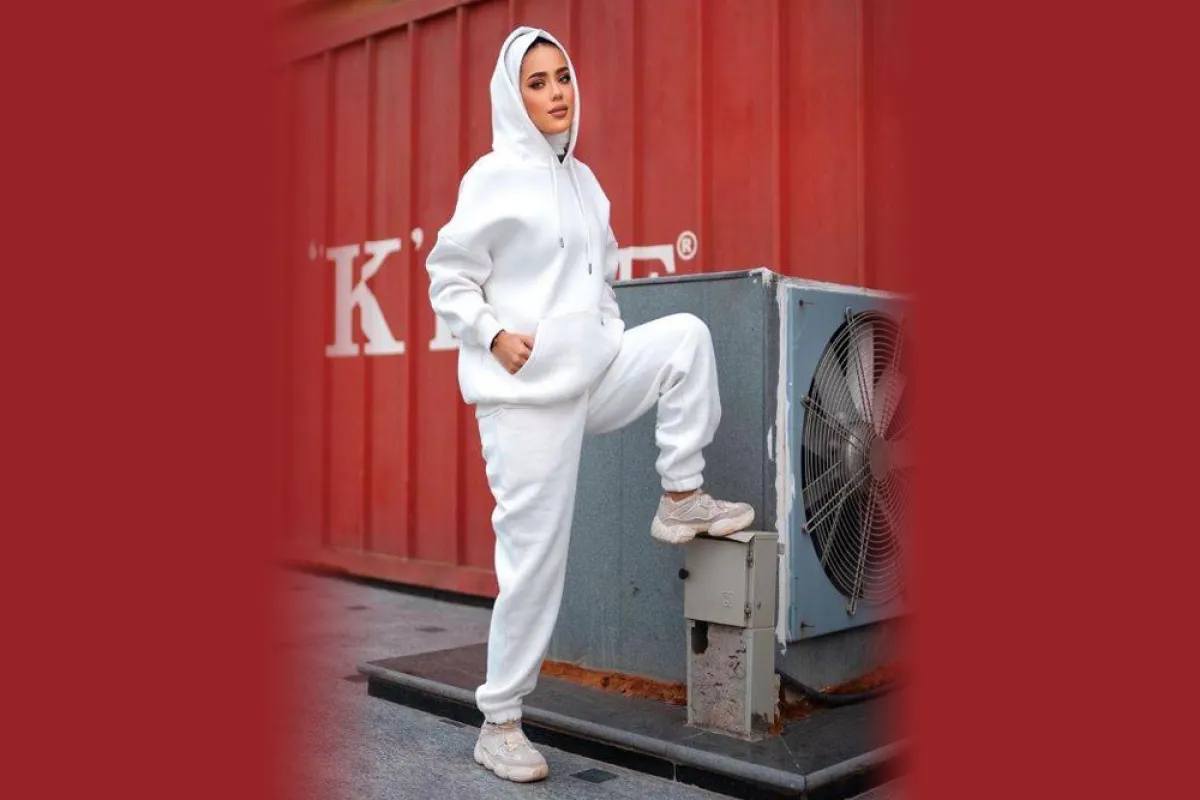 طرق لبس السويت شيرت للمحجبات