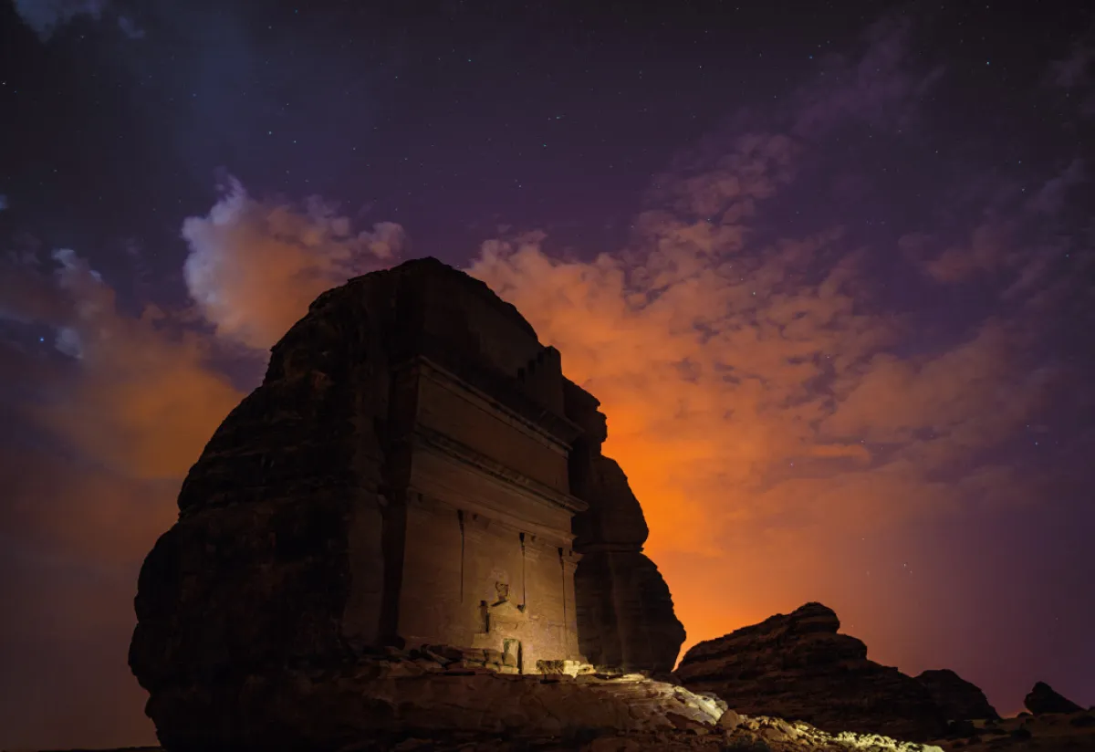 موقع يونسكو للتراث العالمي في المساء، بعدسة جيليس بينسيمون.