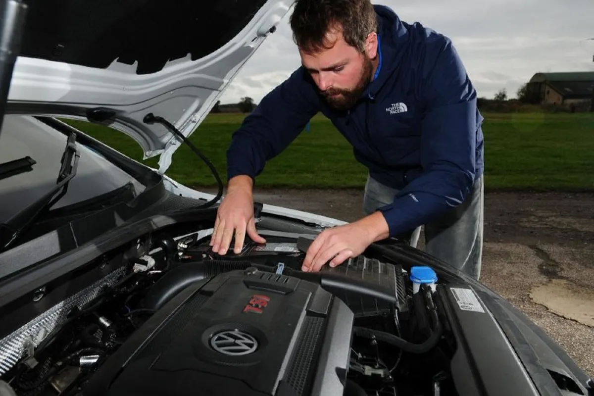 بطاريات السيارات وأسعارها