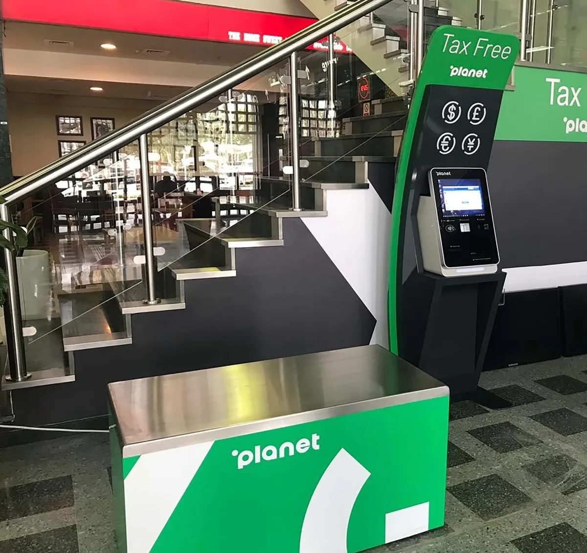 رد ضريبة القيمة المضافة للمواطنين عن بناء مساكنهم - الصورة من وام