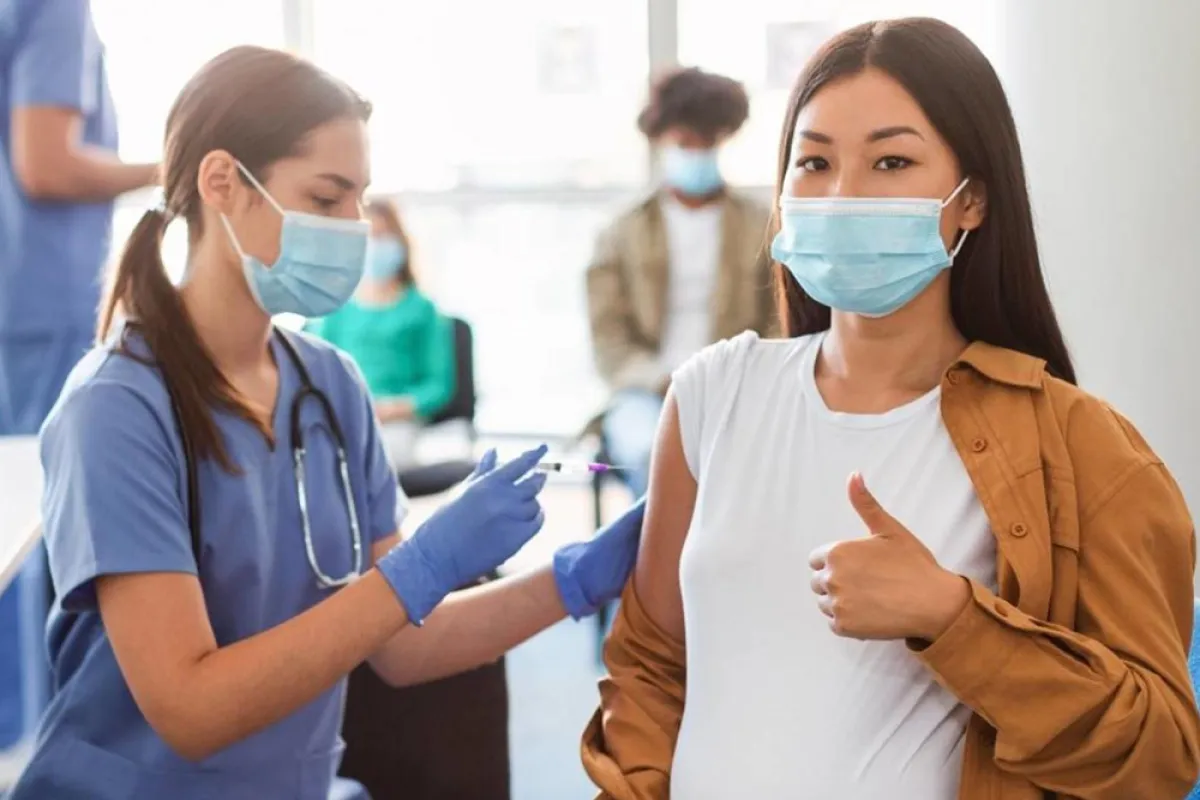 دراسة حديثة حول فوائد لقاح كوورنا وأضرار عدم إعطائه للحوامل