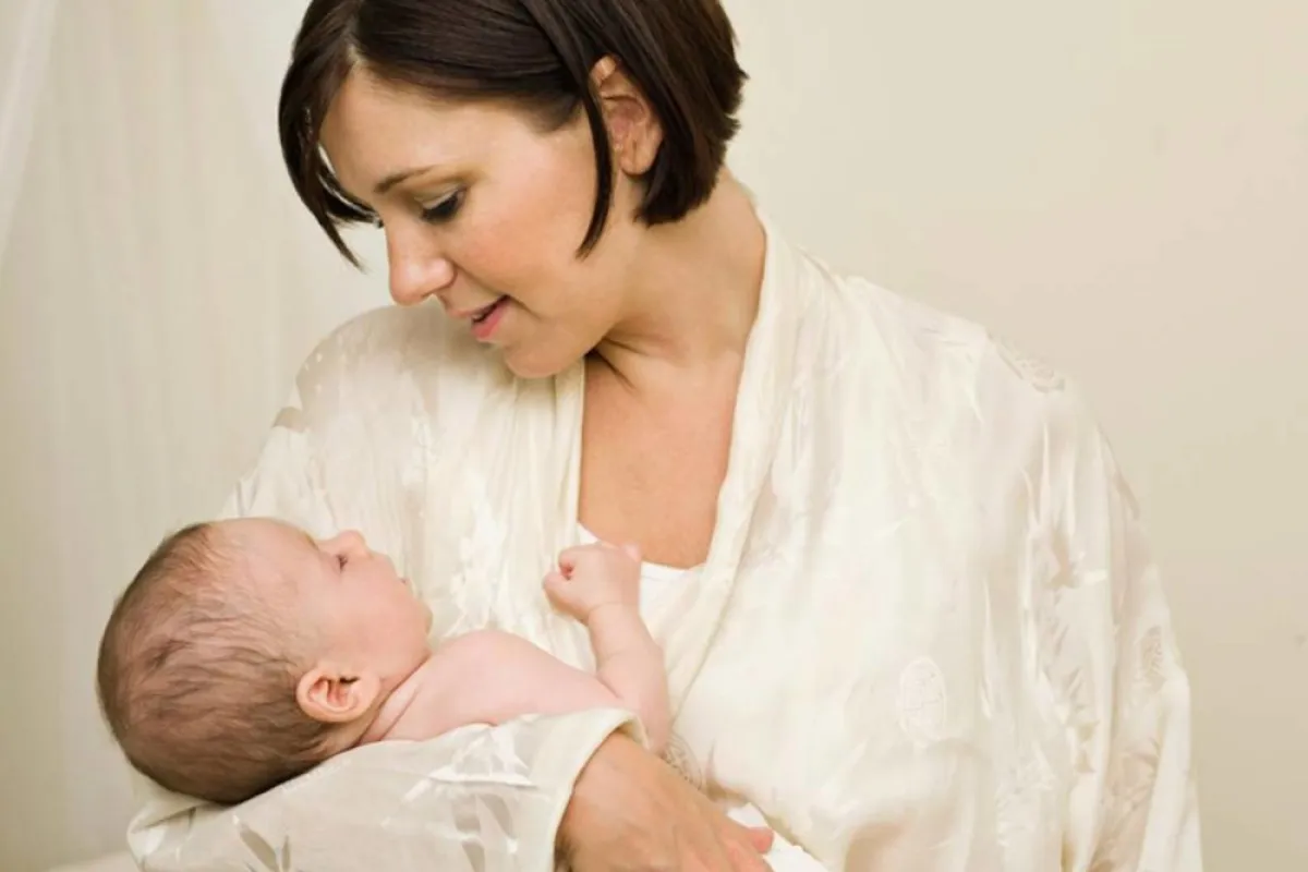 سبب وجود فتحة في رأس الطفل حديث الولادة