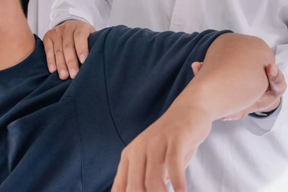 ما هو الالتهاب المفصلي اليفعي الذي يصيب الأطفال؟ 