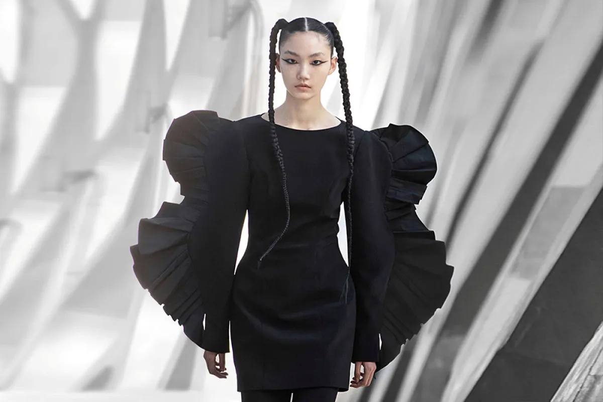 توب بكم منتفخ من اناكيكي  Annakiki