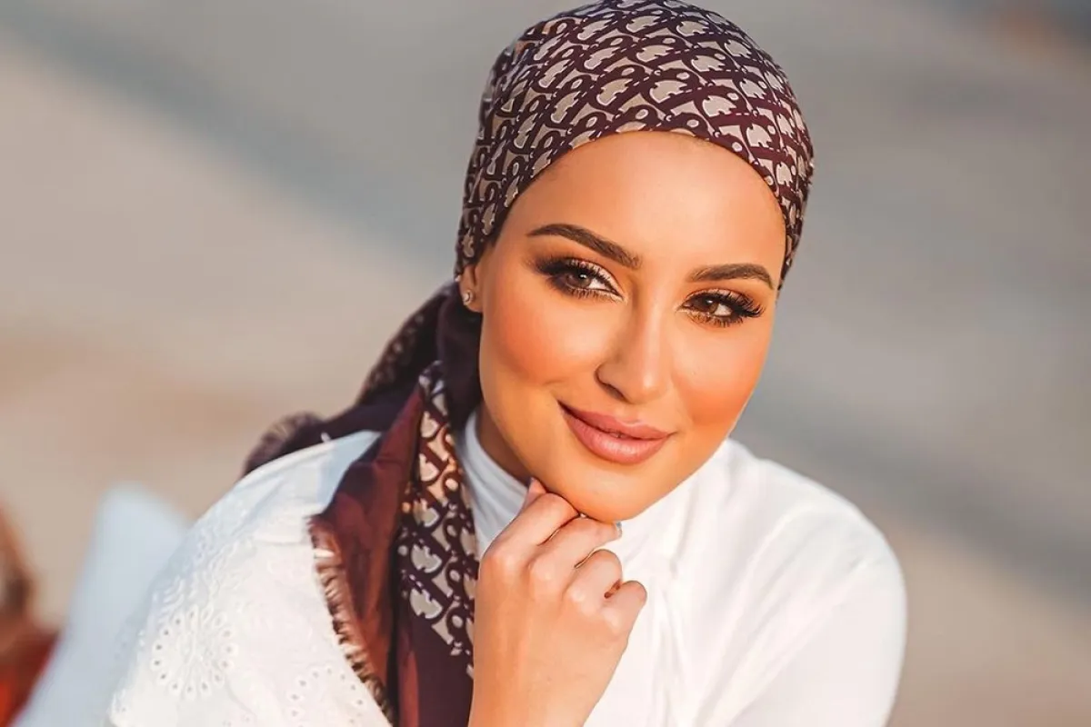 مكياج خليجي للصبايا المحجبات من دلال الدوب