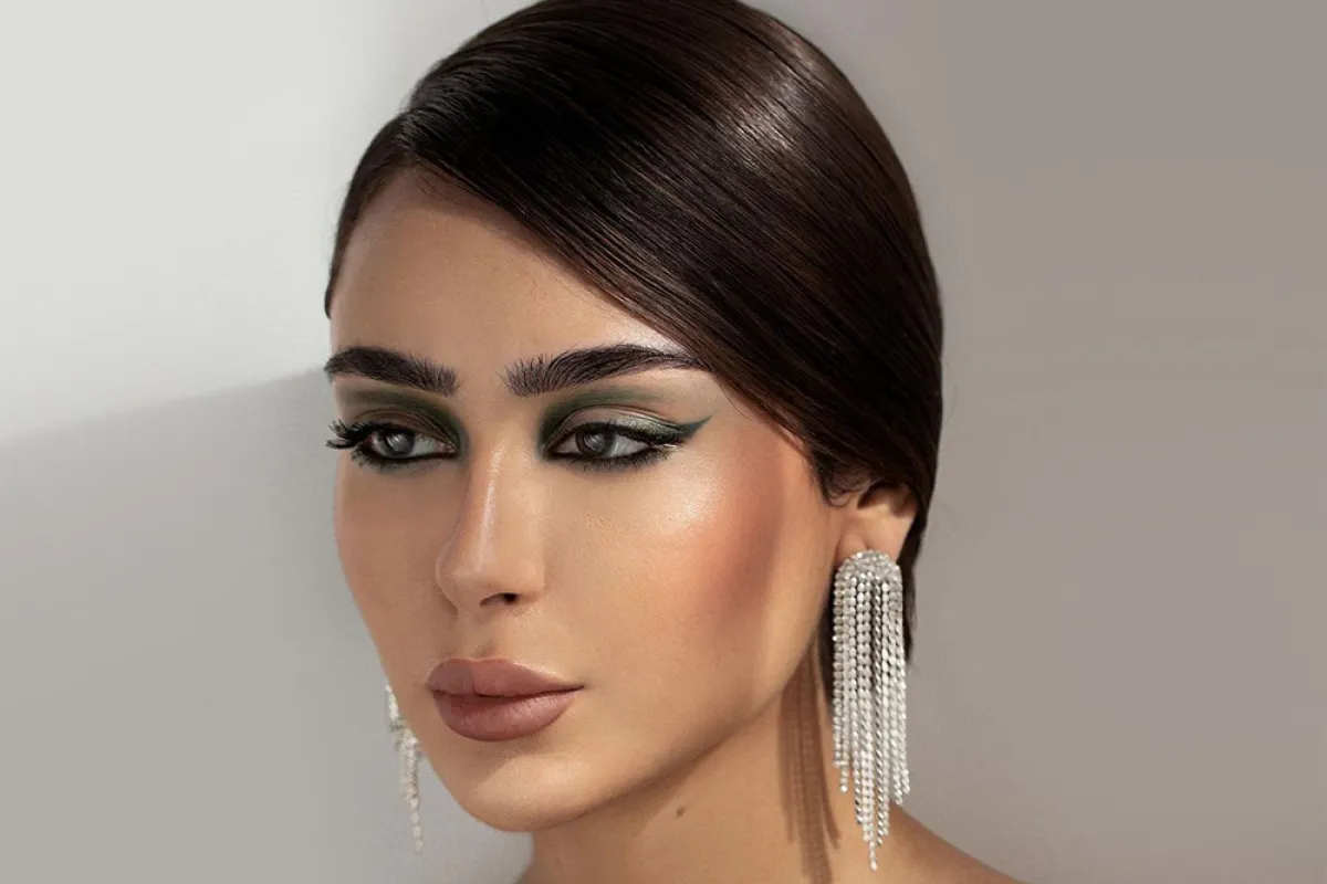 مكياج العيون الصغيره من خبيرة التجمل  وعد التركي -الصورة من حسابها على الانستغرام