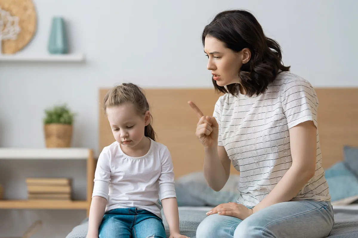 كيف تؤدبين طفلك بطريقة ذكية؟