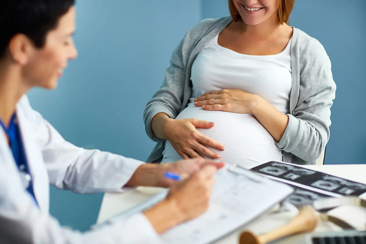 أسباب تورم الجسم بعد الولادة وطرق علاجه الفعالة