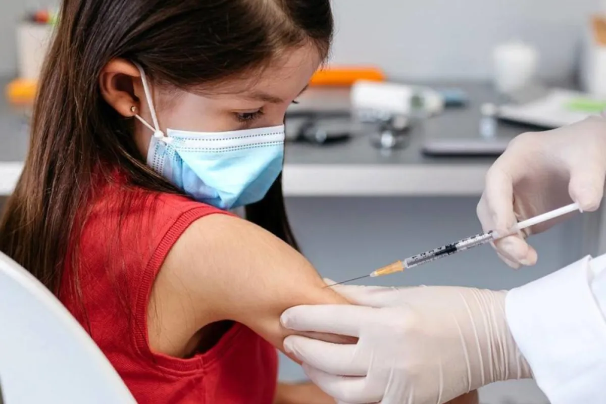 أهمية تطعيم الأطفال بلقاح كورونا