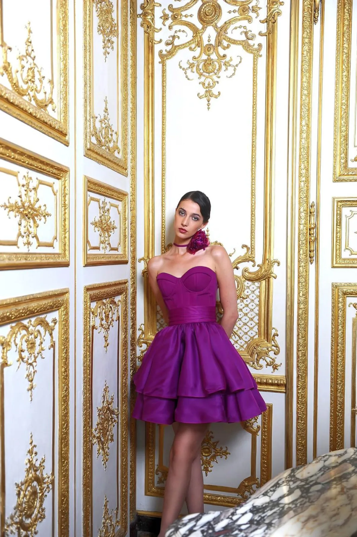 فستان كوكتيل بنفسجي من لاماتامورفوس La Metamorphose