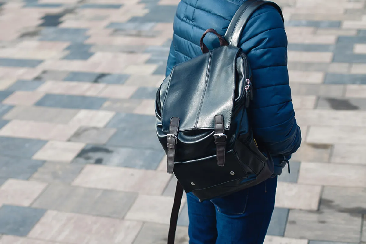 موديلات حقائب ظهر للرجل موضة خريف وشتاء 2021-2022