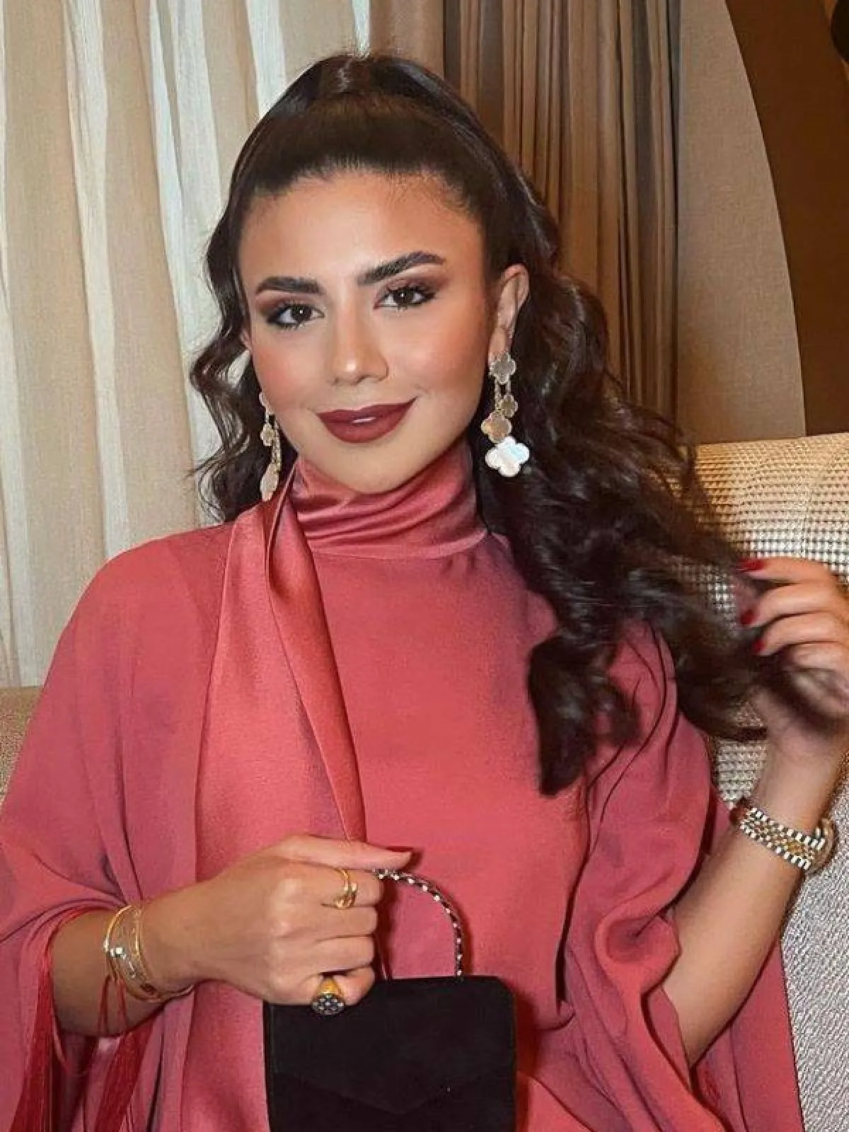 اطلالة عصرية لديما الاسدي