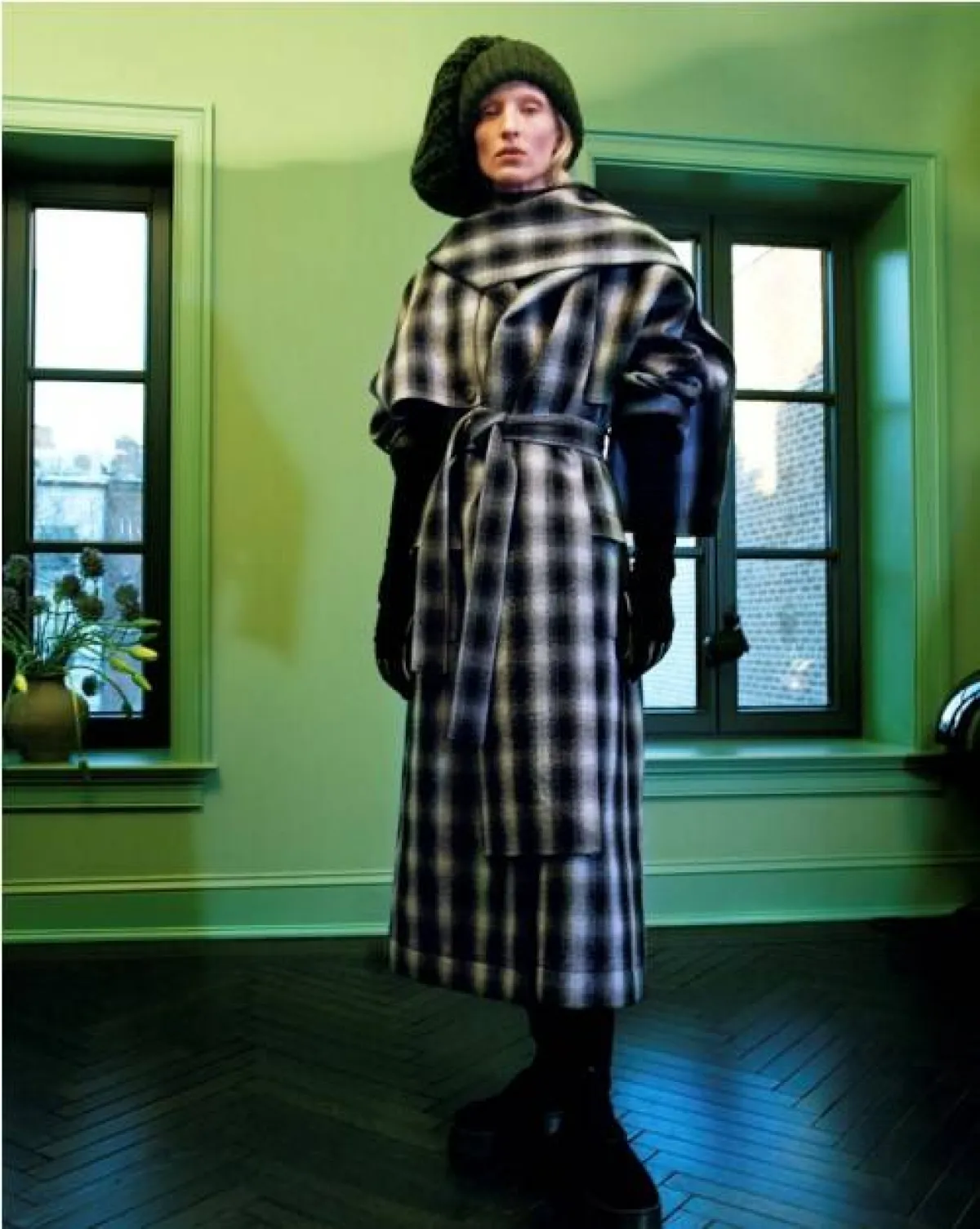 معطف مطبع بخطوط بيضاء وسوداء من ألتوزاررا  Altuzarra