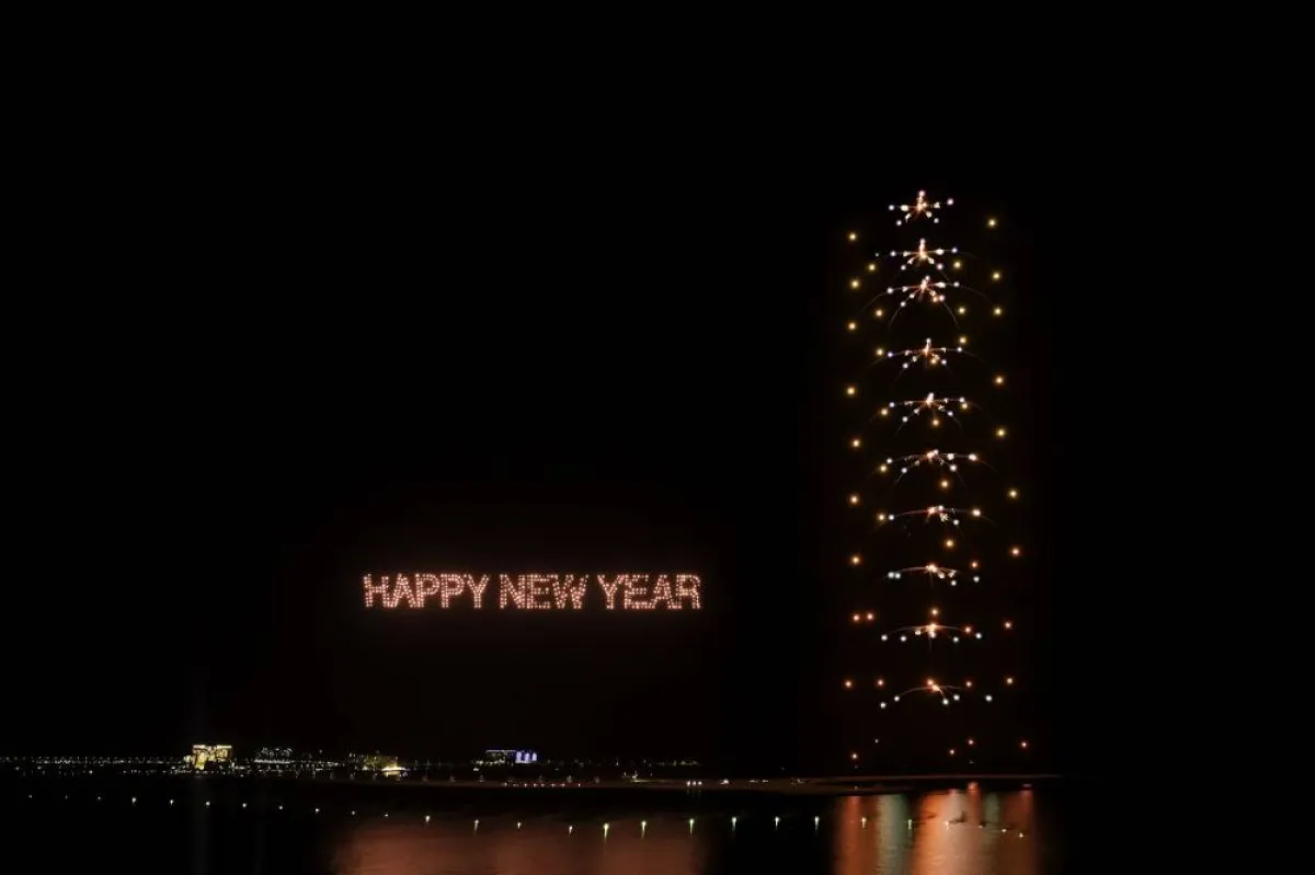 الألعاب النارية احتفالا بالعام الجديد في رأس الخيمة - الصورة من وام