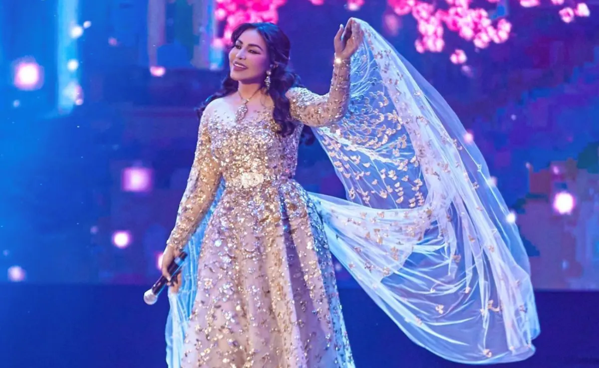 احلام - الصورة من حسابها على الانستغرام