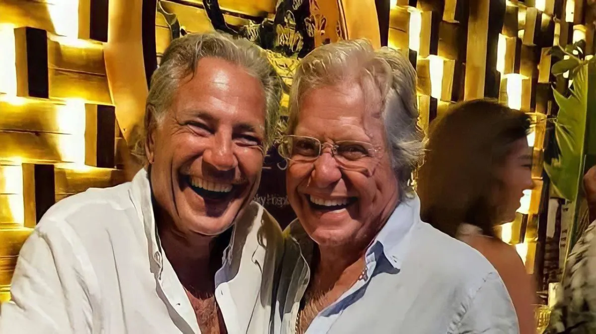 حسين فهمي ومصطفى فهمي - الصورة من حساب حسين فهمي على انستغرام