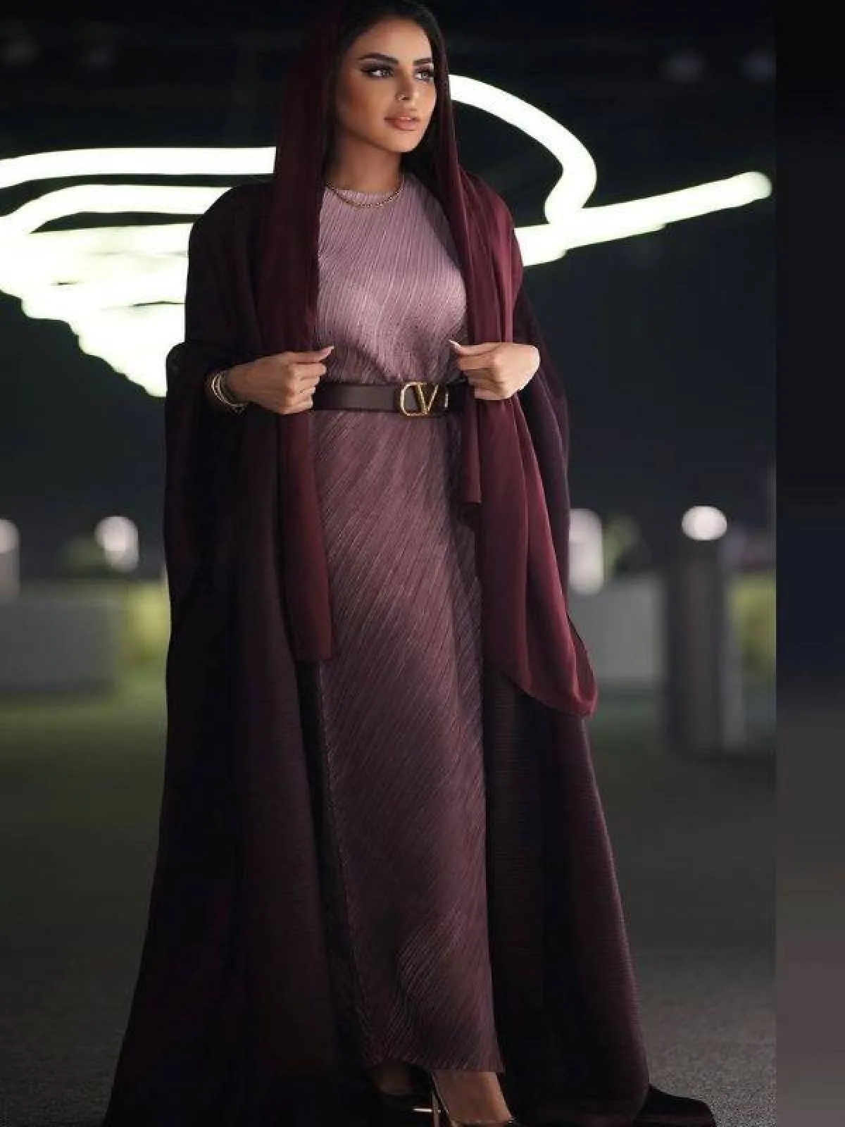 اطلالة مونكروم