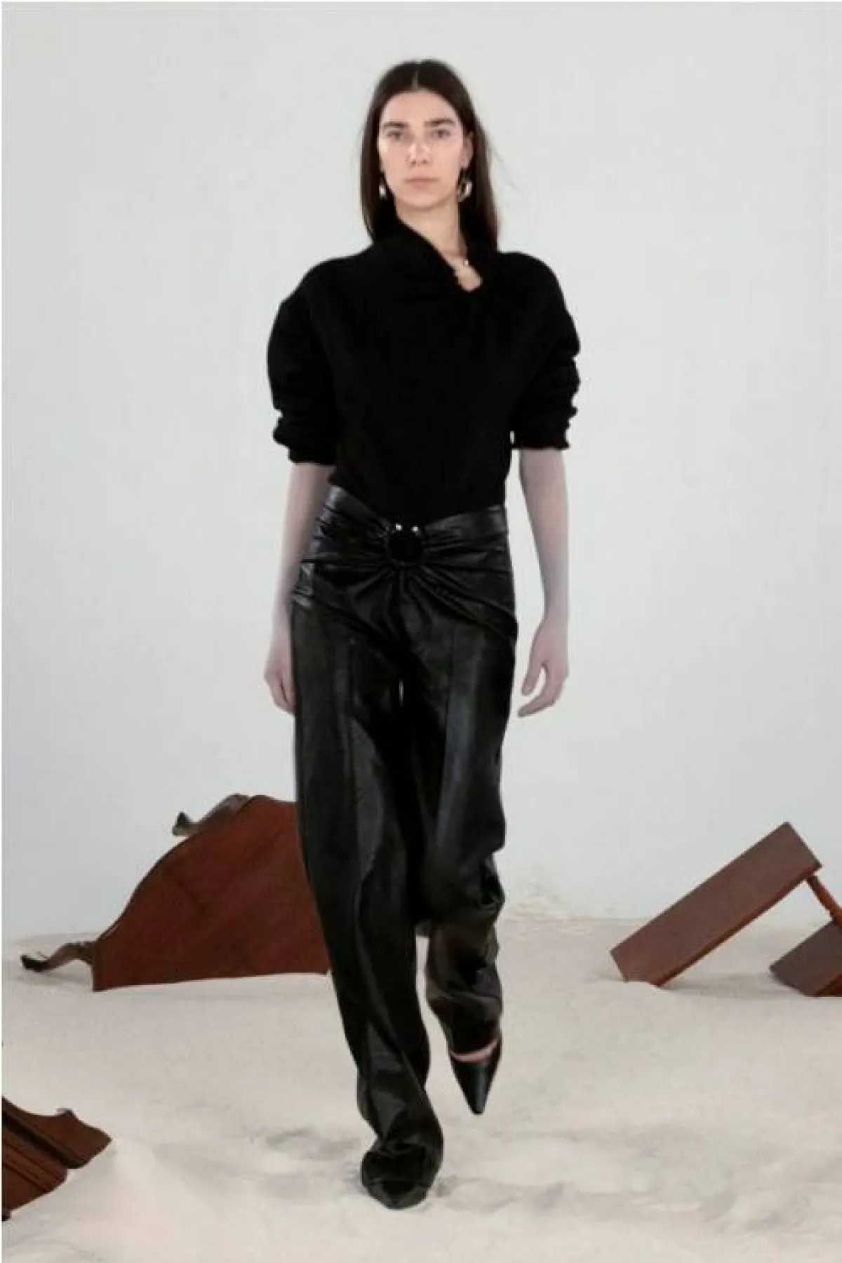 كنزة بأكمام منتفخة من أكت N1  Act N1